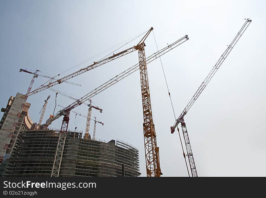 Construction of a skyscraper (Milan, Italy)