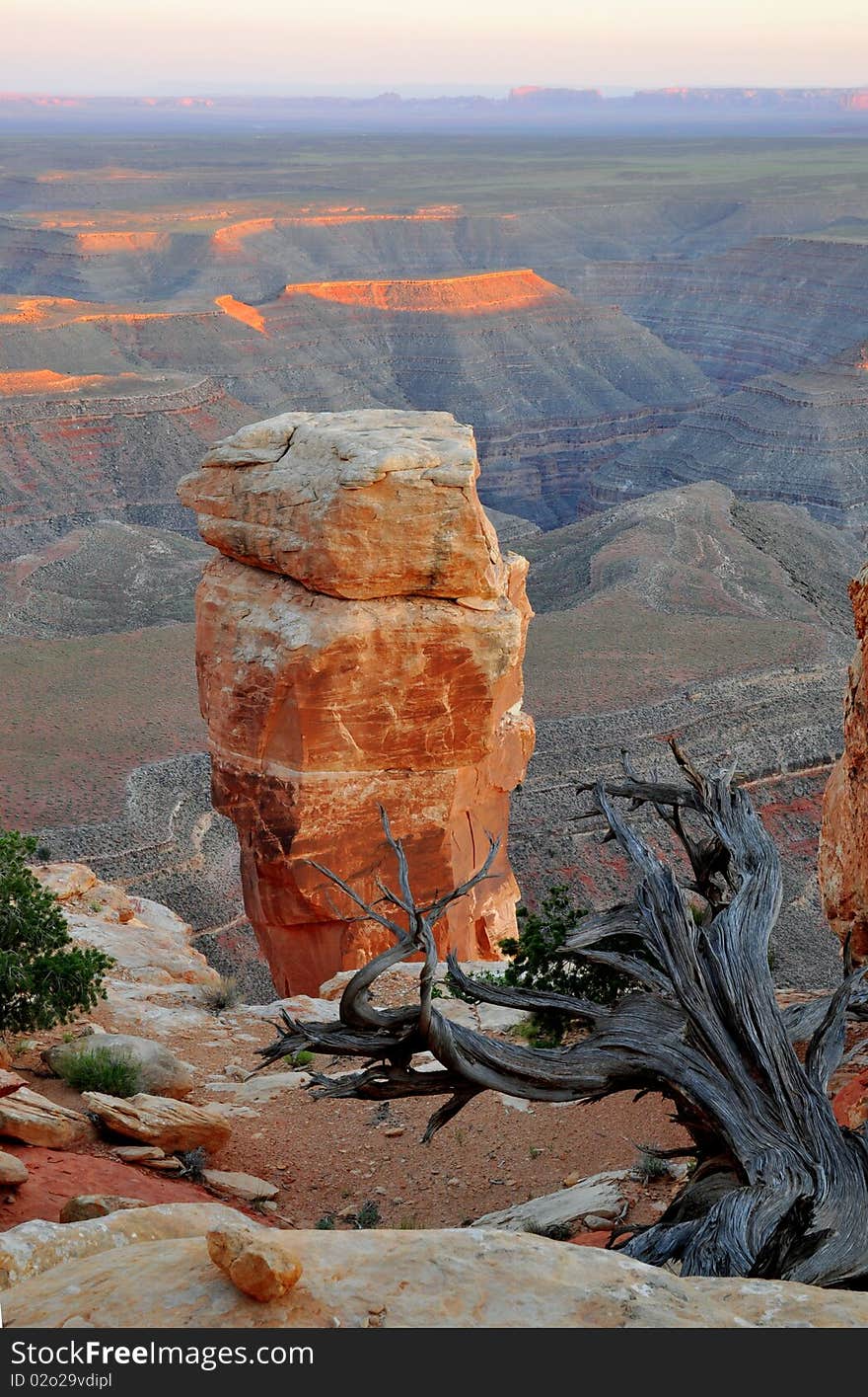 A rock pedestal at Mulley Point, Utah. A rock pedestal at Mulley Point, Utah.