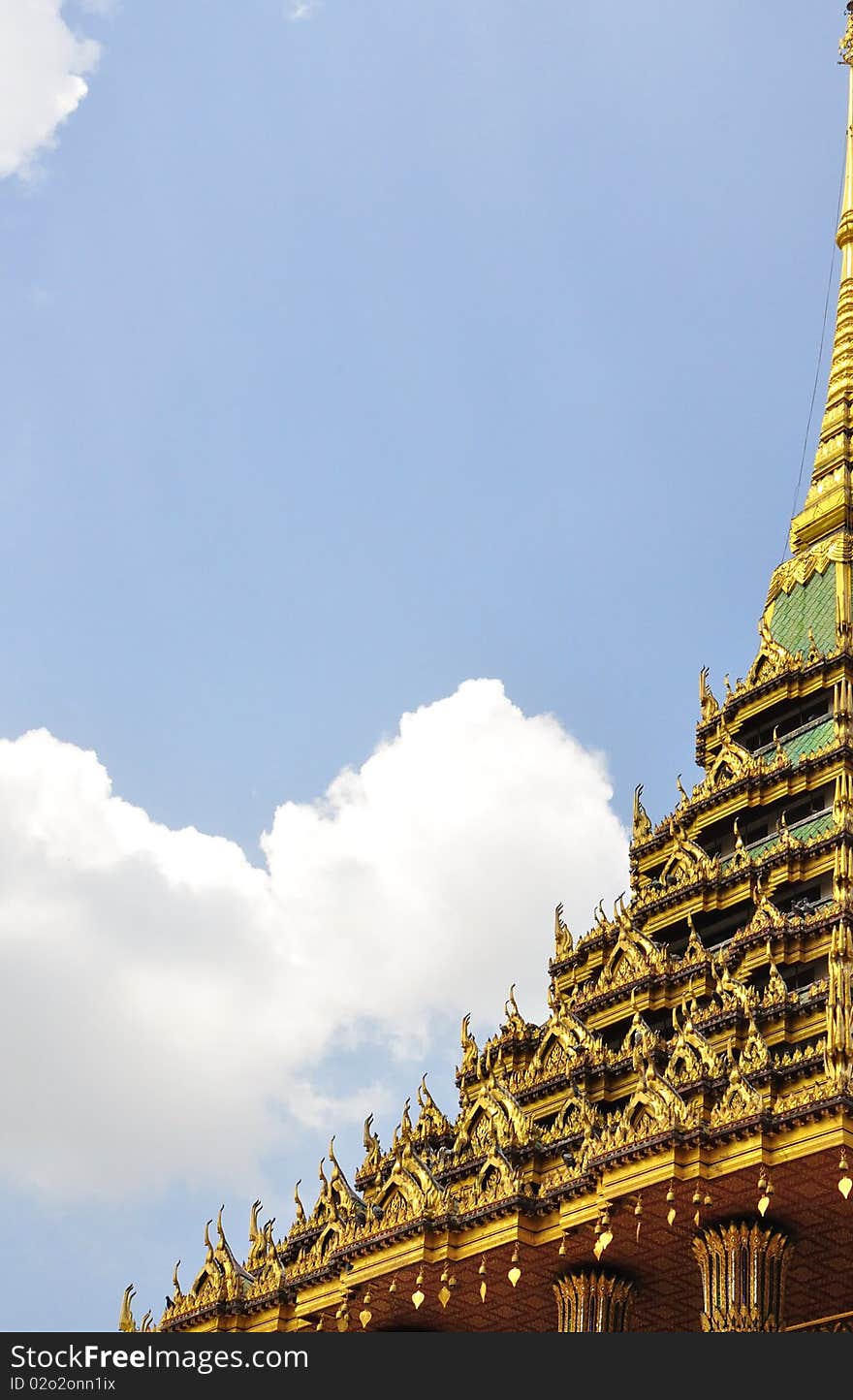 The Roof of the temple of Buddha foot printed