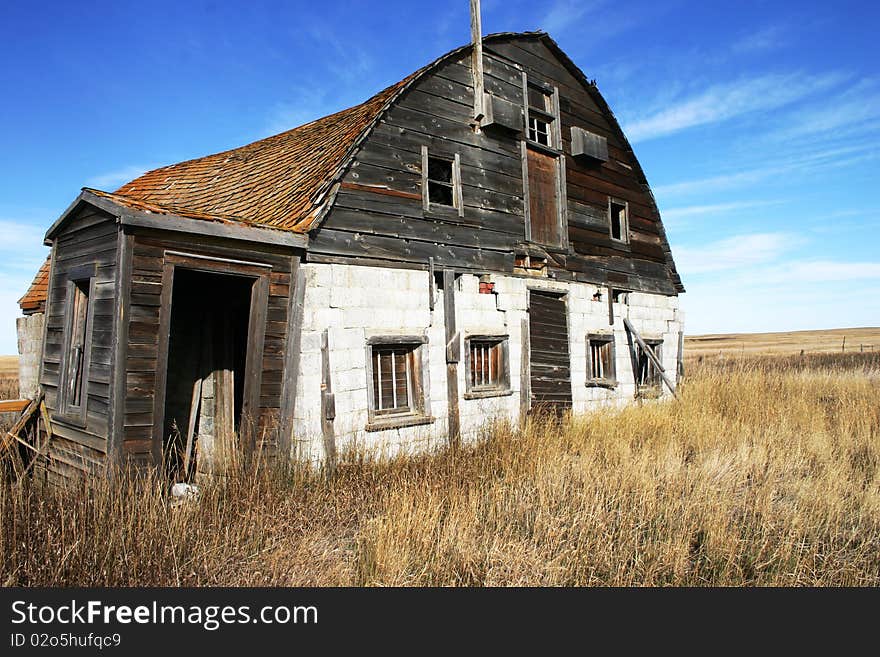 Old barn on the prairies