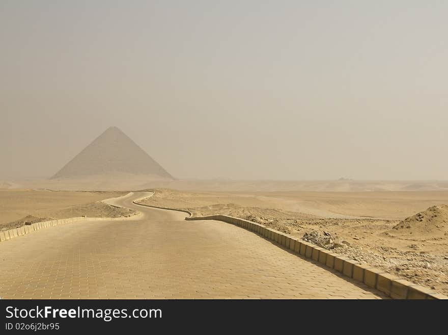 Desert road to the Red Pyramid at Dahshur, Egypt.