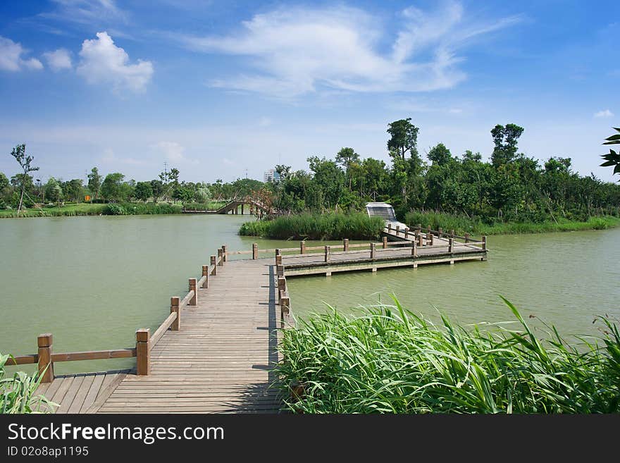 China's park, blue sky, trees and water