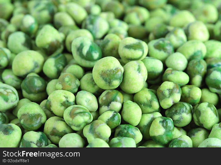 Wasabi Coated Green Peas