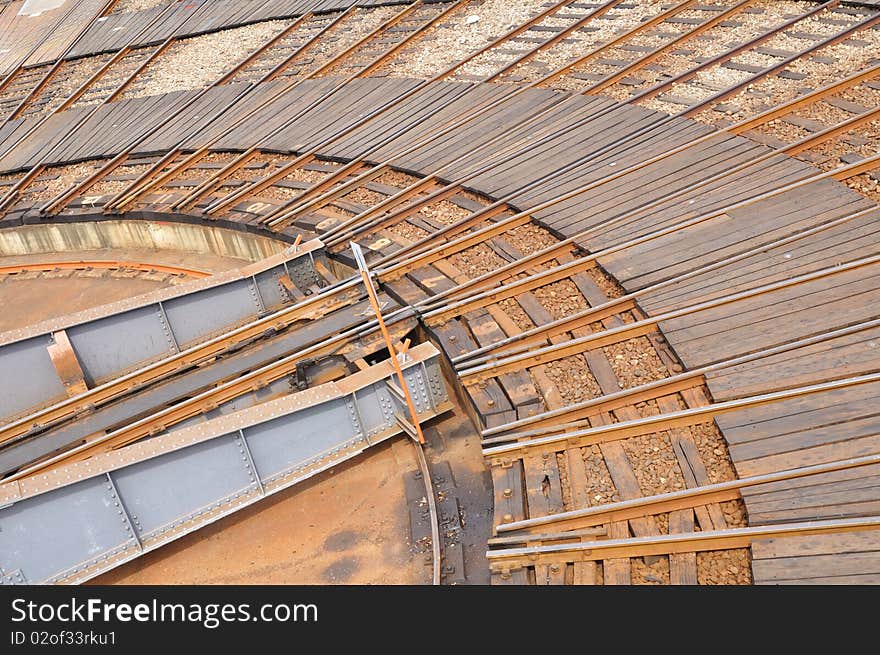 A fan-shaped train dispatch station. A fan-shaped train dispatch station