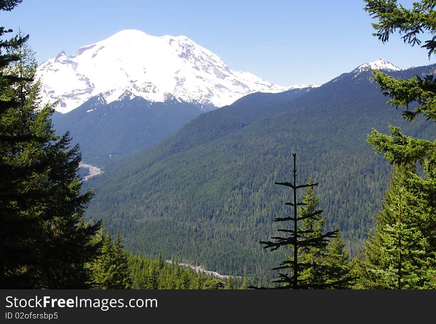 Mount Rainier from Crystal Lakes trail