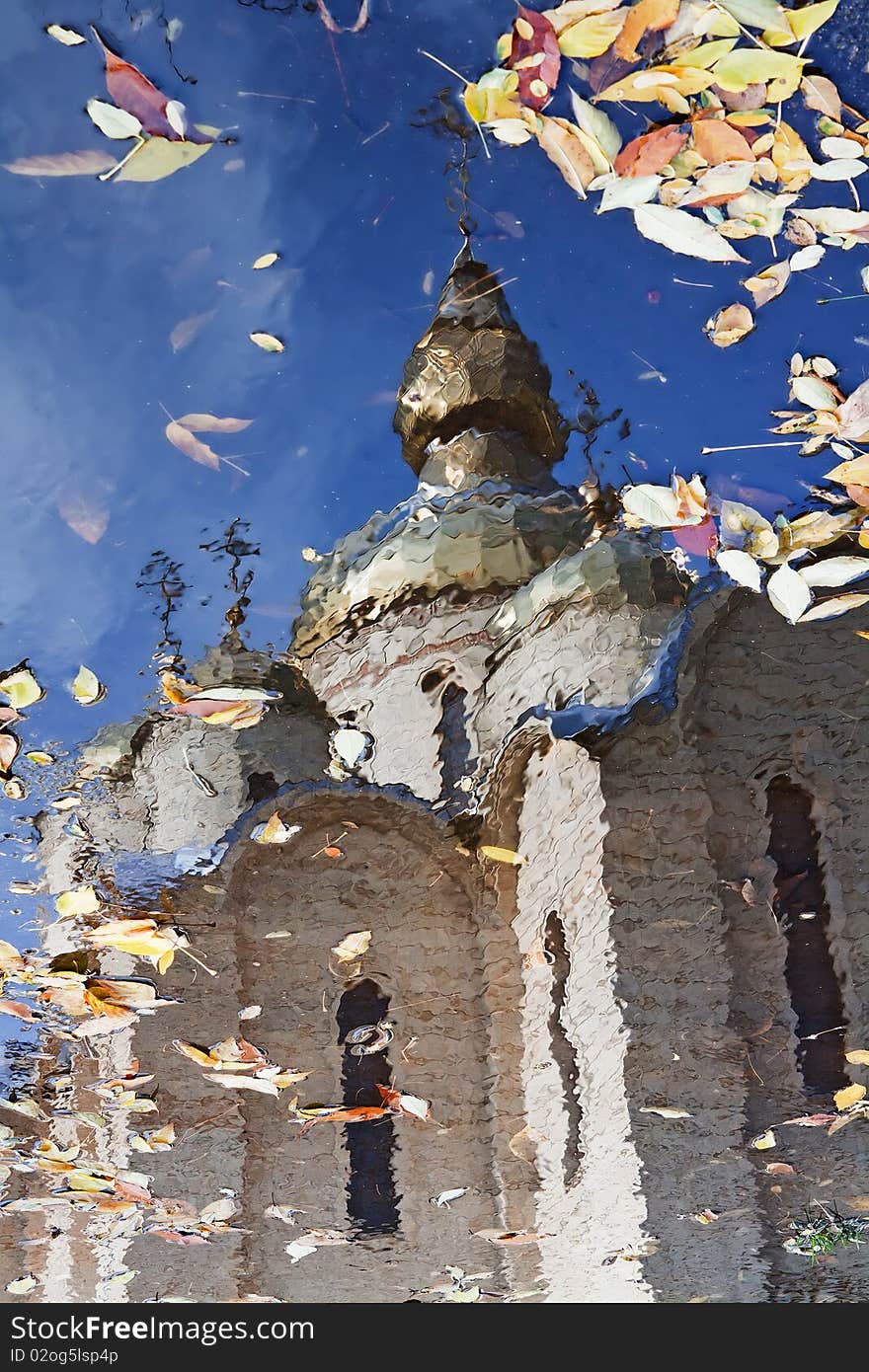 This image shows the dome of the cathedral reflected in the lake. This image shows the dome of the cathedral reflected in the lake