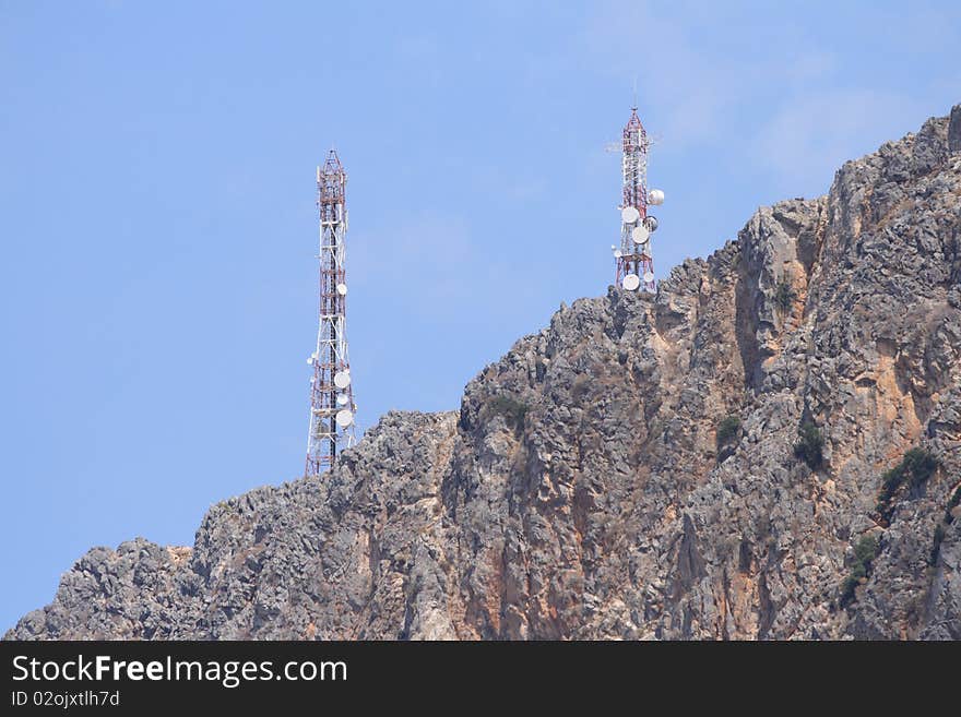 Gsm antenna on rocks