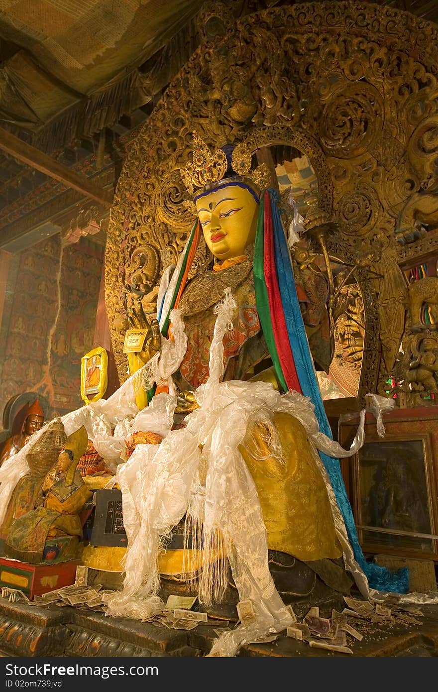 Baiqoi monastery Buddha