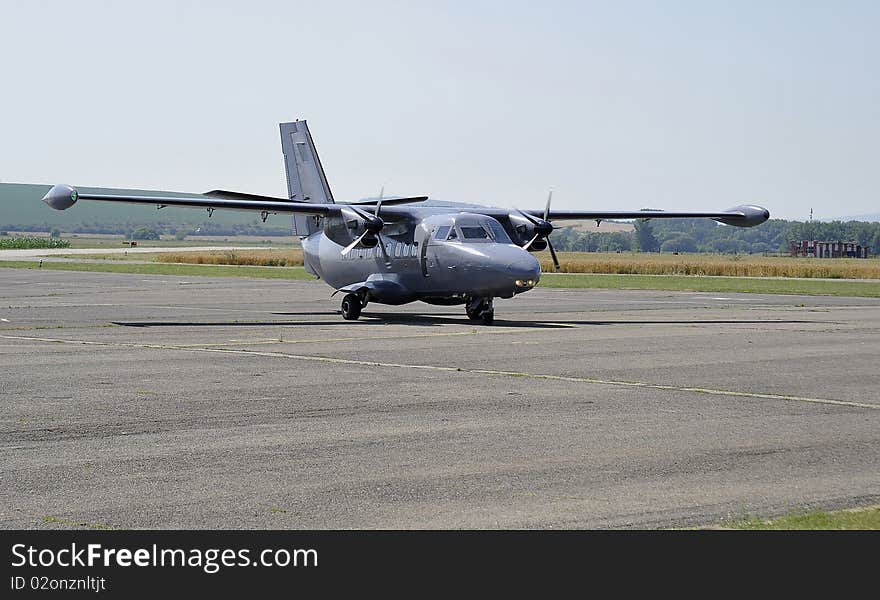 Midsize airliner scrolls to the ramp. Midsize airliner scrolls to the ramp