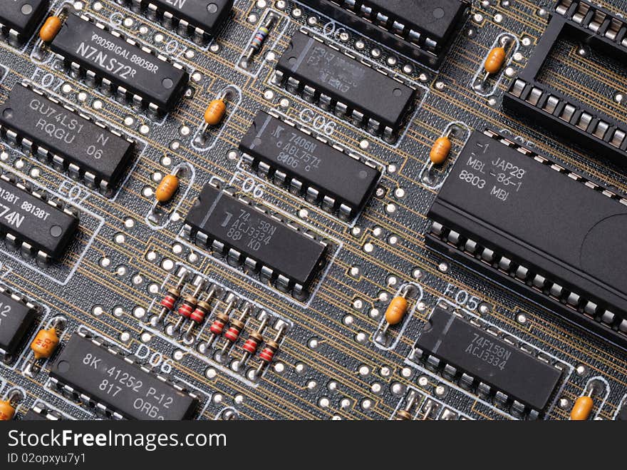 Integrated circuit, resistors and board