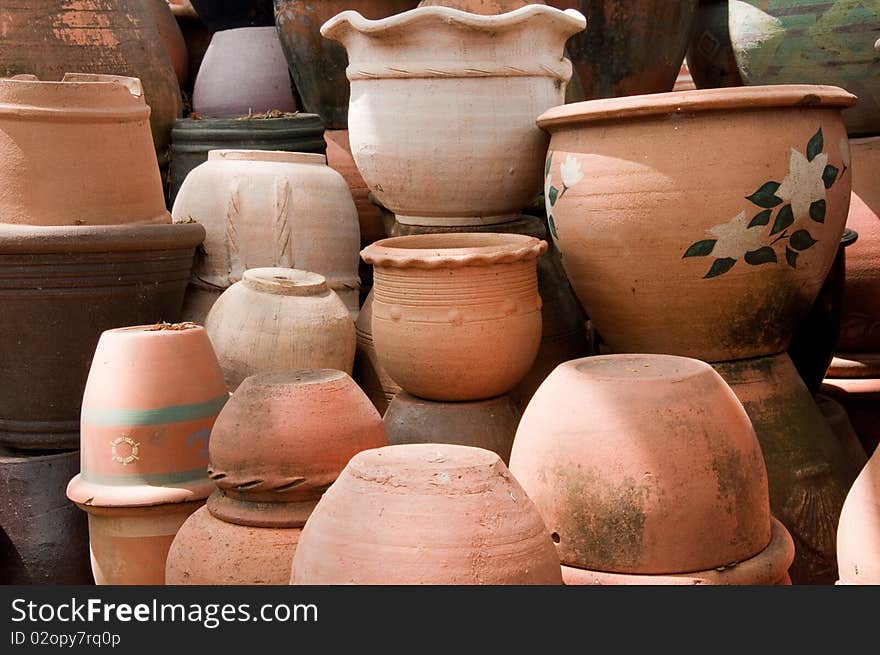 Pottery earthenware