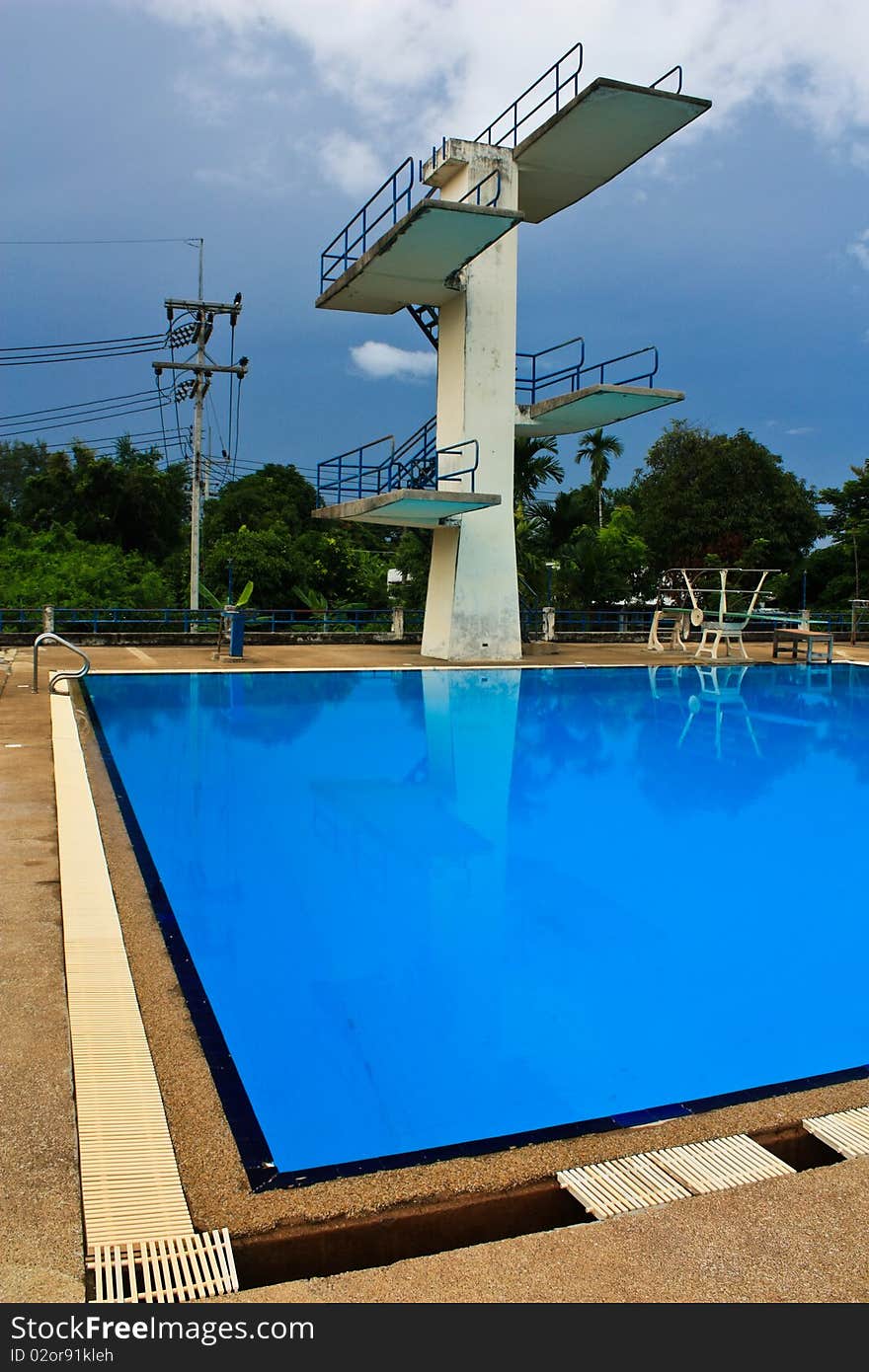 Jumping Swimming Pool