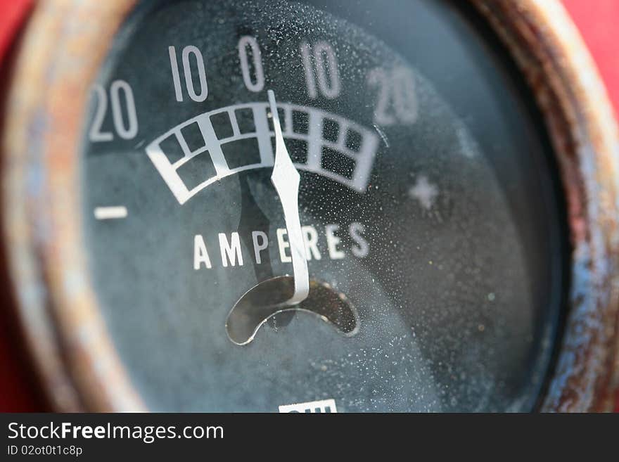 The manometre on an old tractor, provides the temperature control.