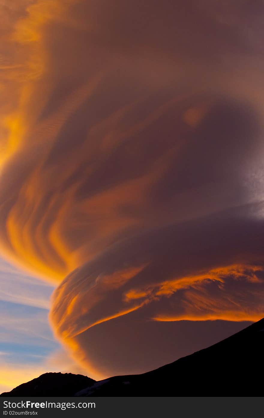 Natural phenomenon in Caucasus Mountains, Elbrus, Adilsu june 2010