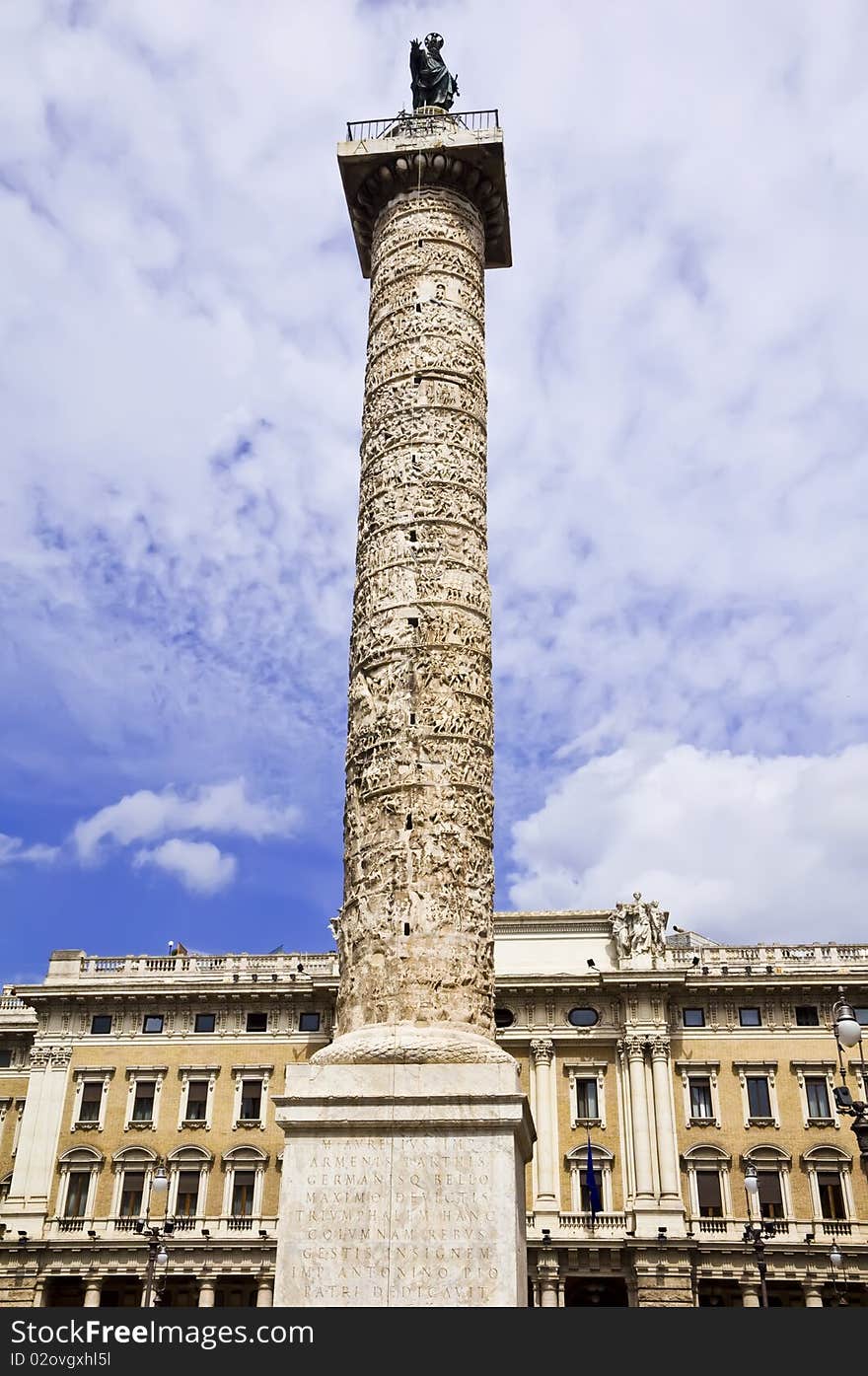 Column of marcus aurelius in rome italy