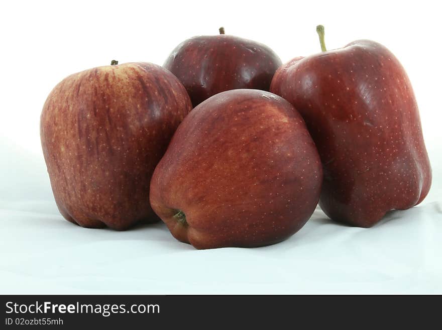 Fiber in apples makes you feel full and the sweetness satisfies cravings.