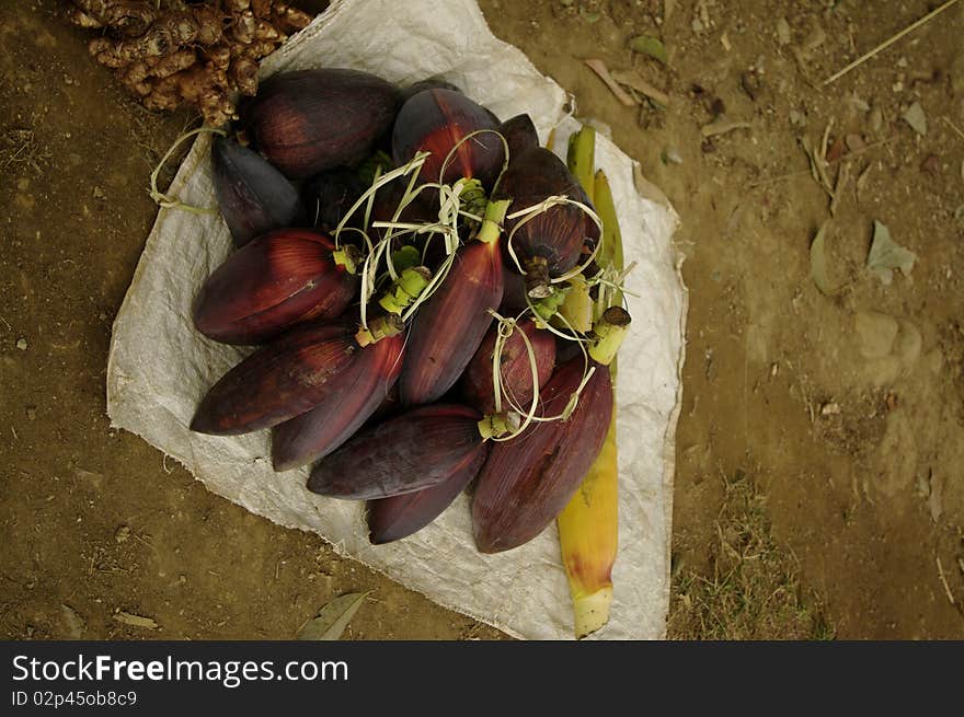 Banana flowers are edible. They may be eating a salad or cooked with meat. Banana flowers are edible. They may be eating a salad or cooked with meat