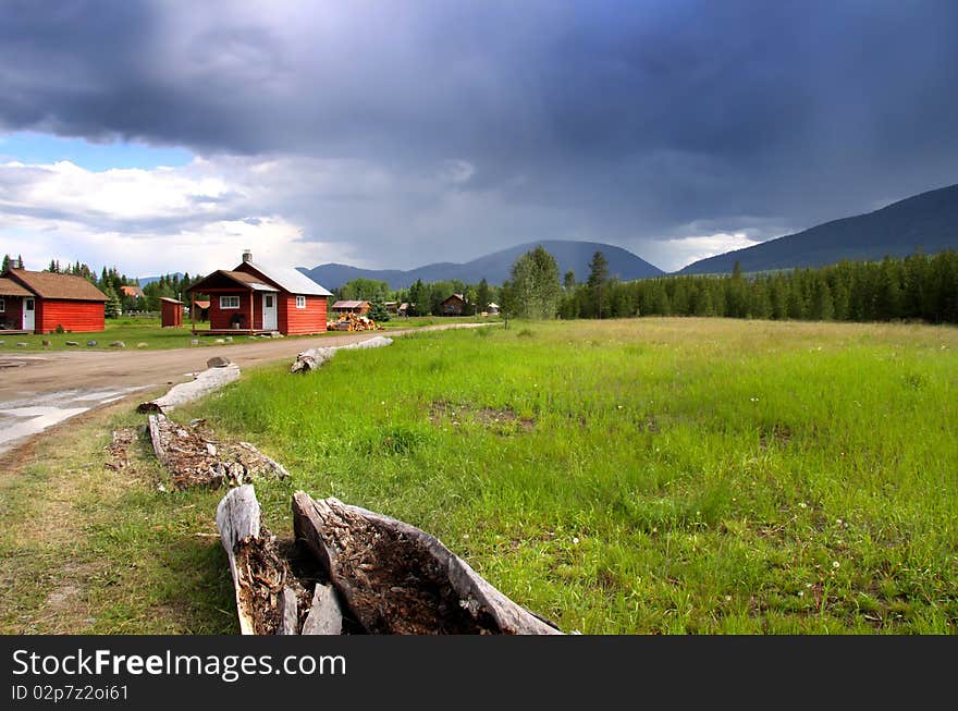 Recreation cabins and scenic landscape in Montana