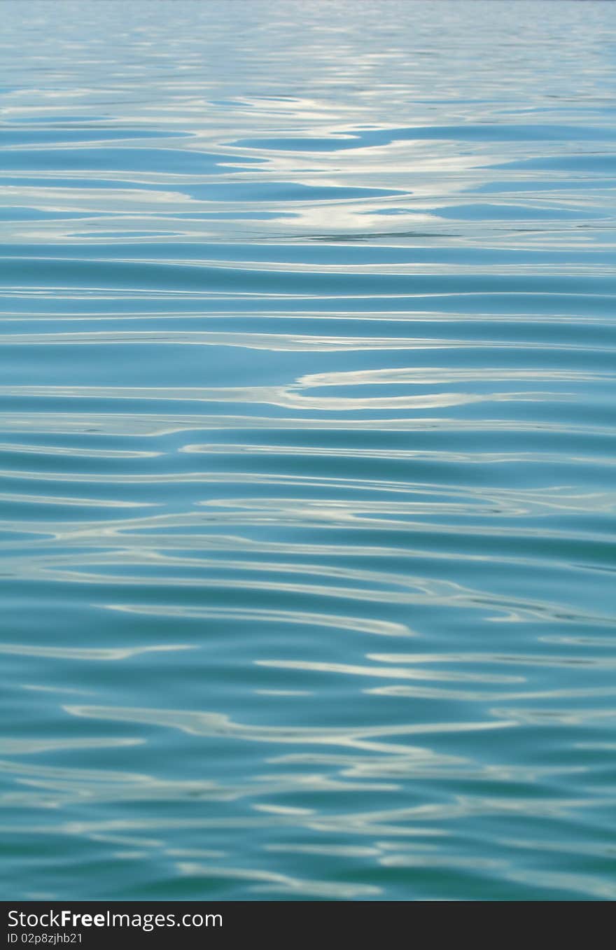 Luminous ripple in the sea