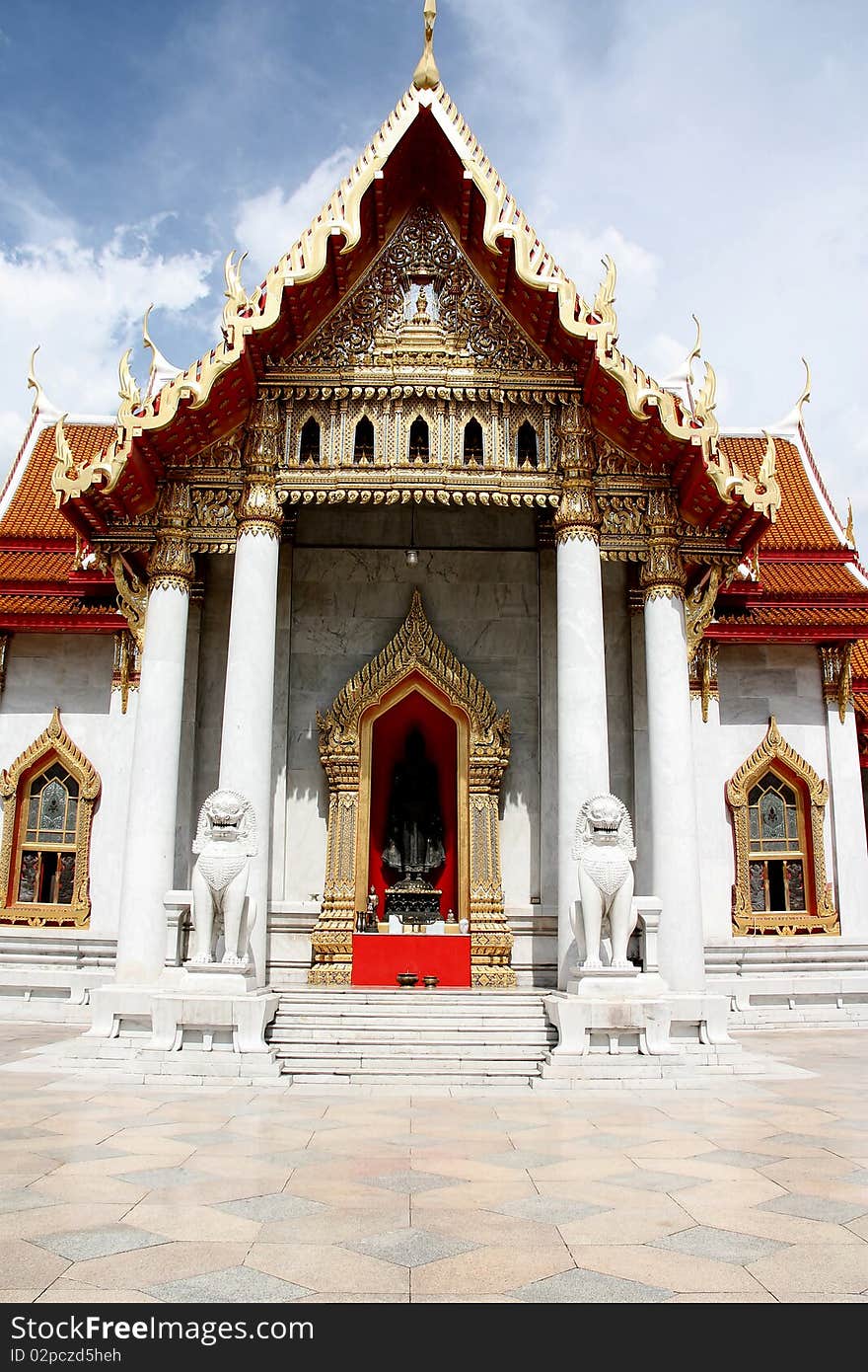 The Thai temple it's the Marble temple. The Thai temple it's the Marble temple.