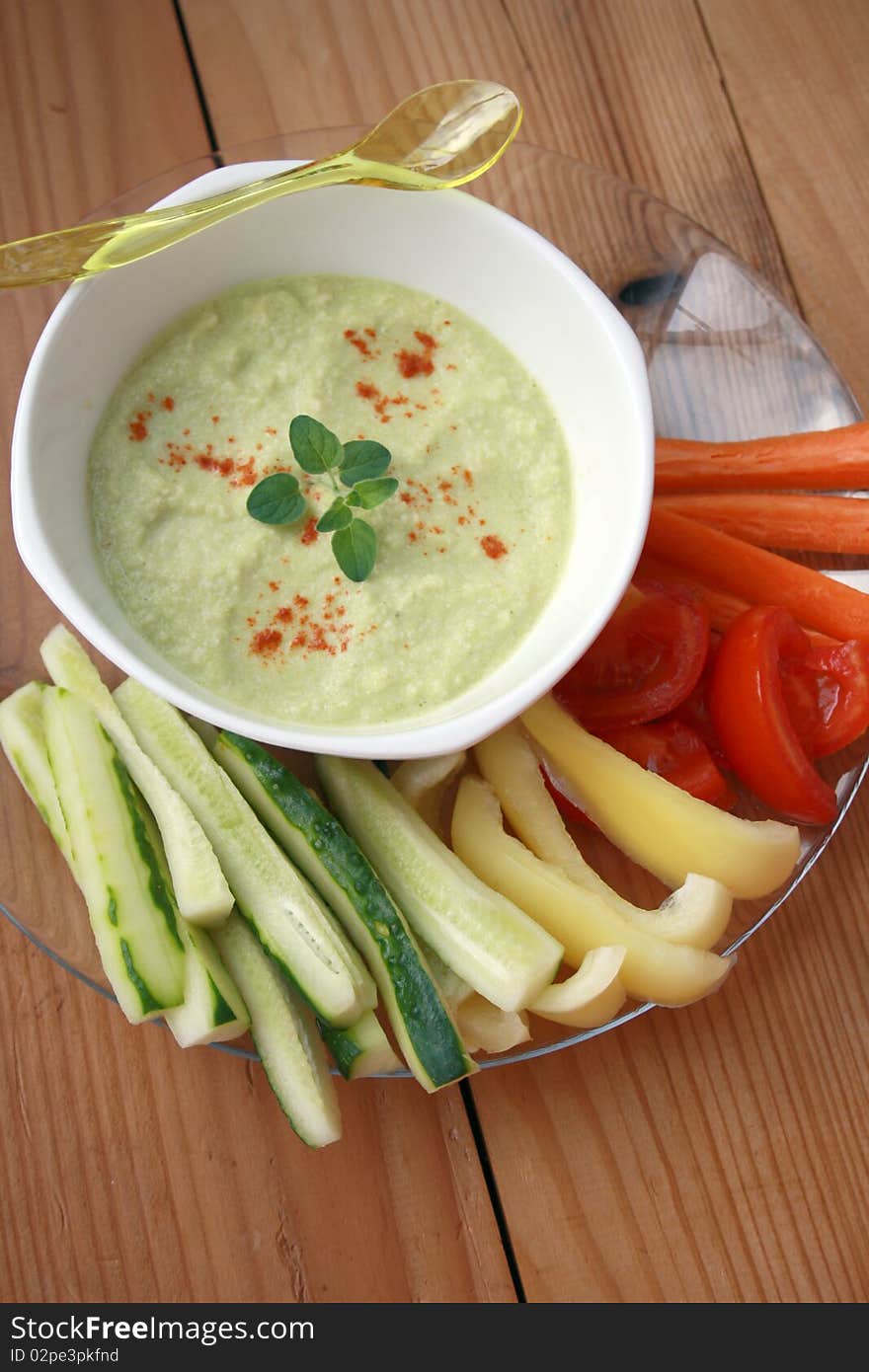 Hummus with veggies