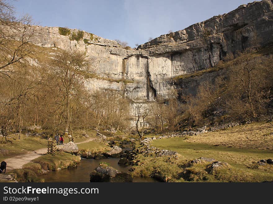 Malham Cove, limestone cliff in Yorkshire