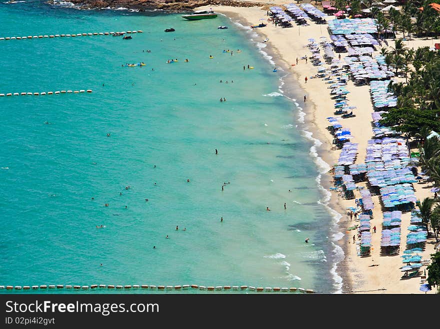 Lan island. The beach of Thailand