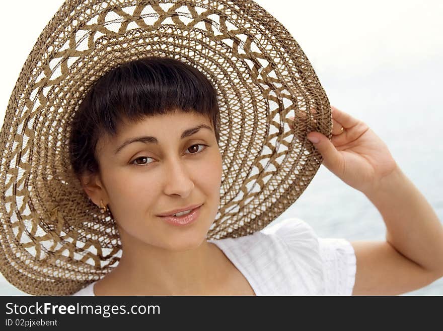 Close-up of the young girl in the bonnet