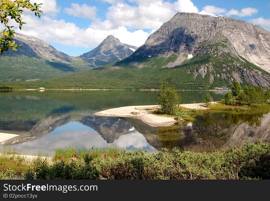 Norwegian Reflections