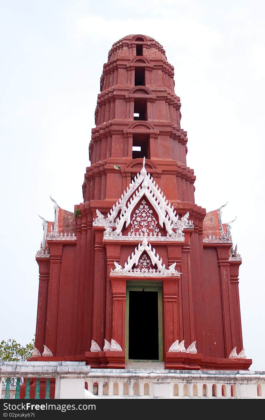 Pra Prang Daeng,the Colourful Pagoda Of Thailand.