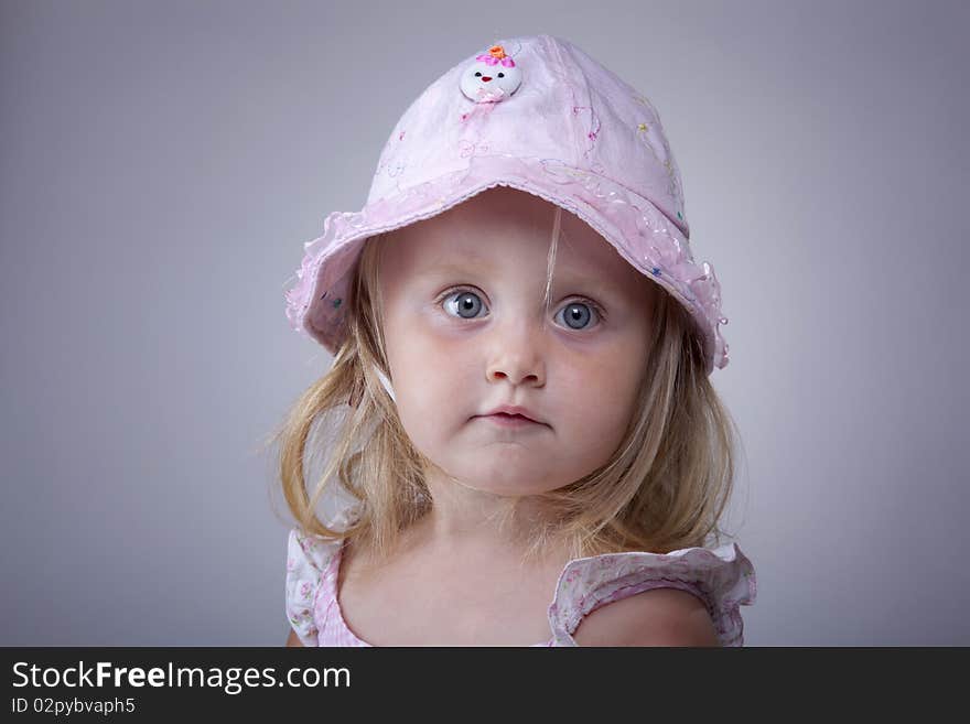 Kid portrait with hat