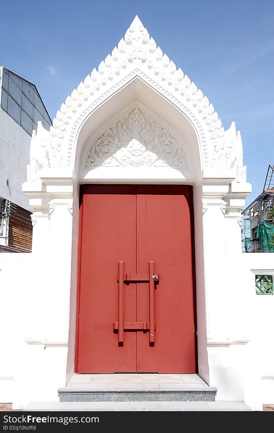 The Thai design and a door of the temple.