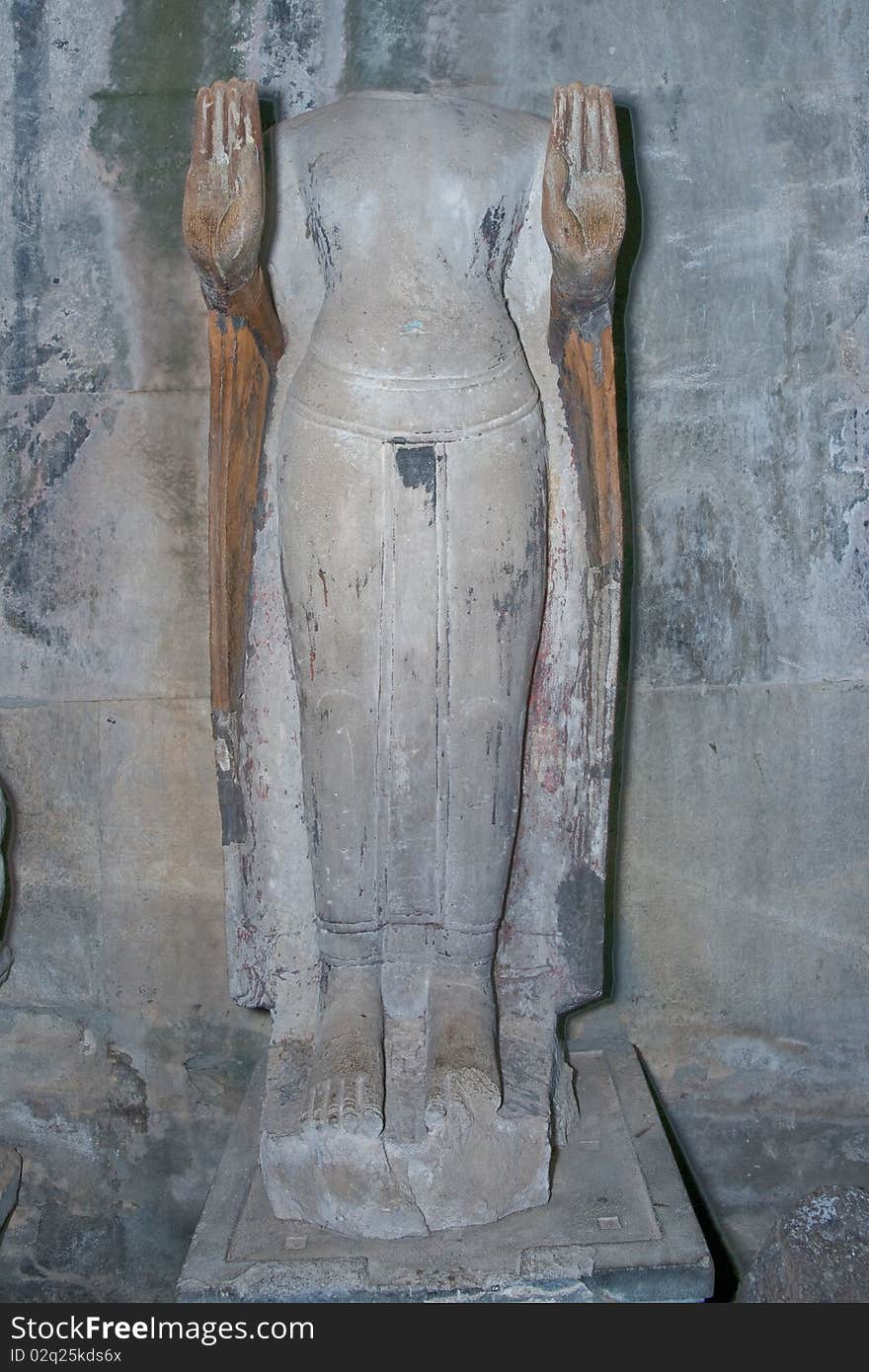 Buddha s remains in ruins.