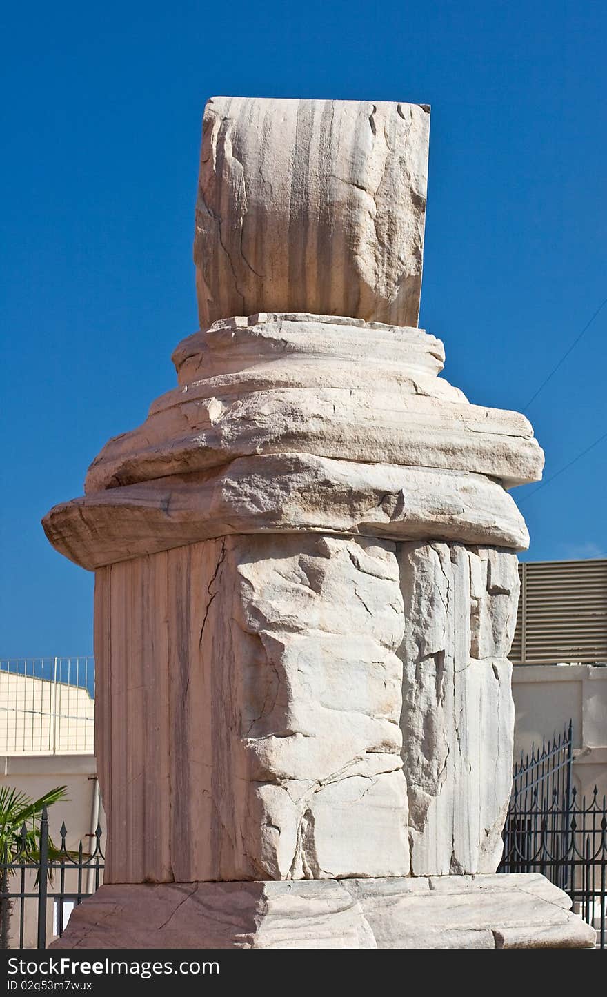 Ruin column