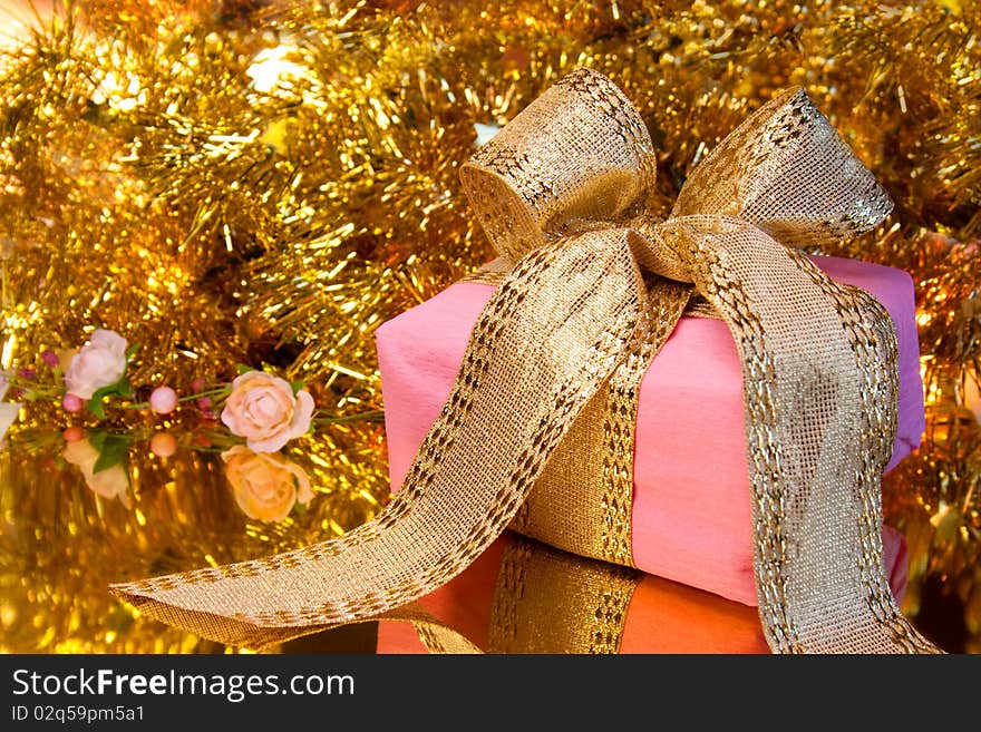 Pretty present with golden background