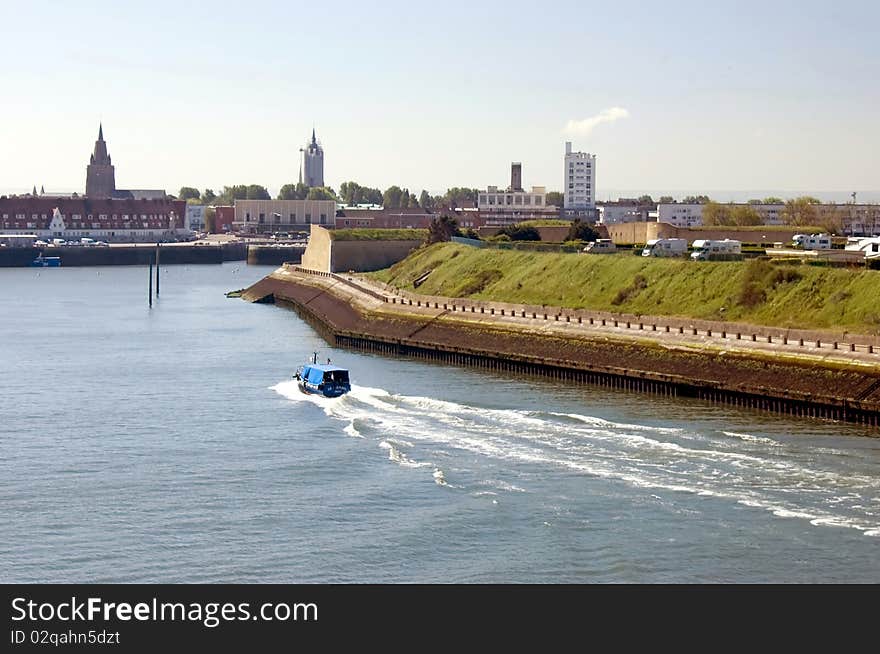 Look from the English Channel to the port of Calais