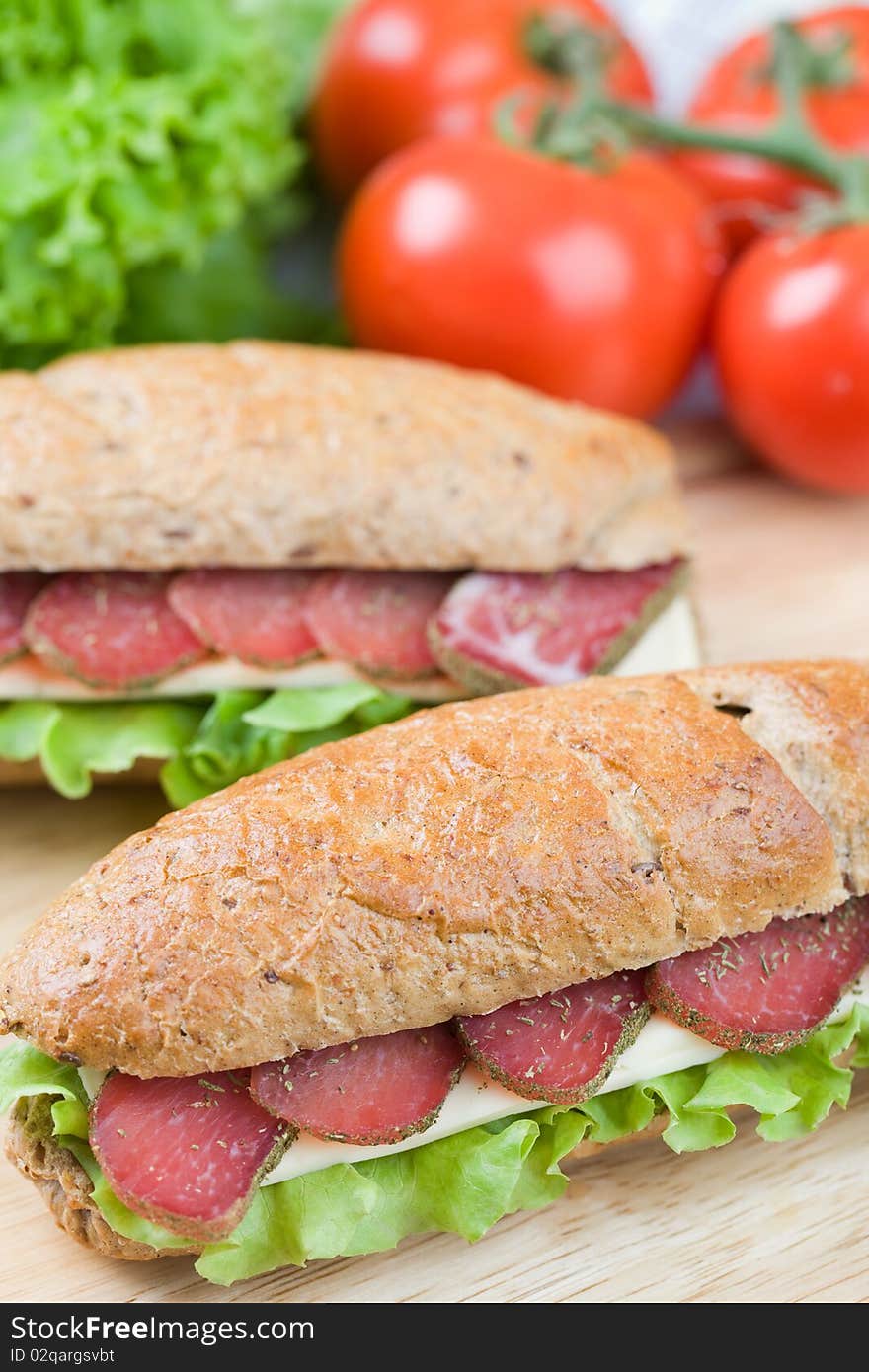 Sandwich with dry meat