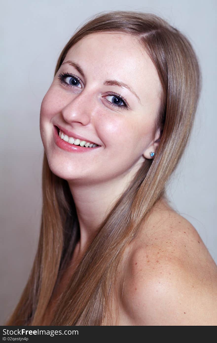 Portrait of beautiful woman in studio