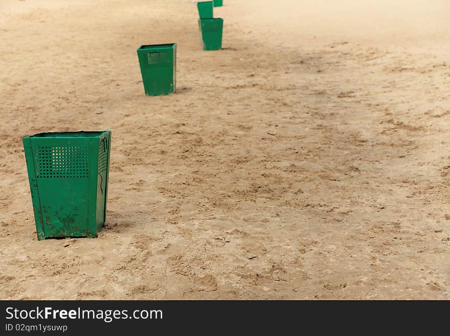 Bin garbage at beach