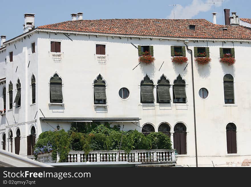 Medieval Architecture, Old Churches, hundreds of water channels - they are symbols of very old Venice. Venice is build on Island, established over 10 centuries ago. Medieval Architecture, Old Churches, hundreds of water channels - they are symbols of very old Venice. Venice is build on Island, established over 10 centuries ago.