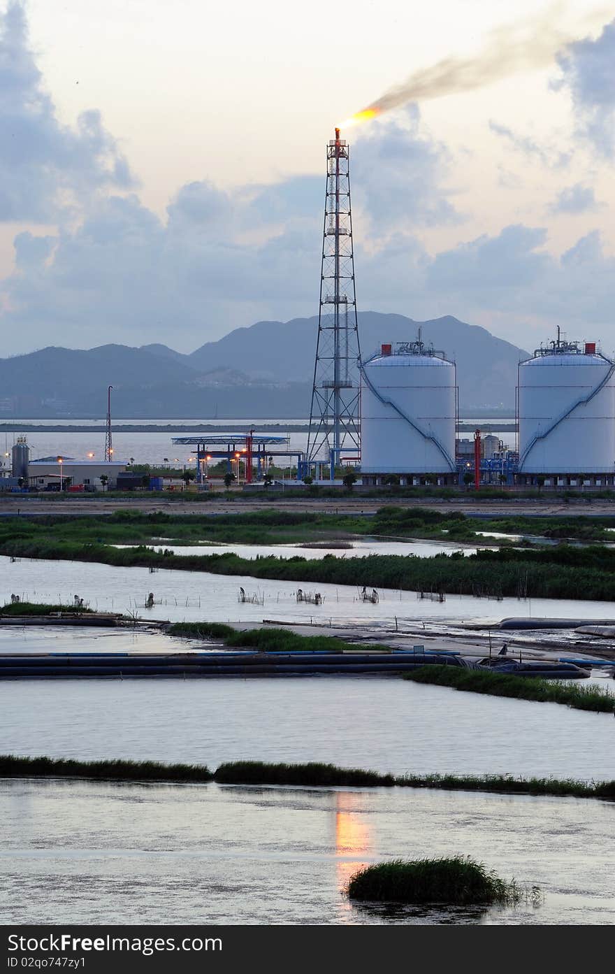 An oil refinery of hengqin district in Chinese zhuhai