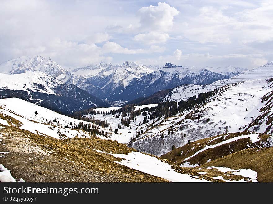 Dolomite mountains, Sella pass