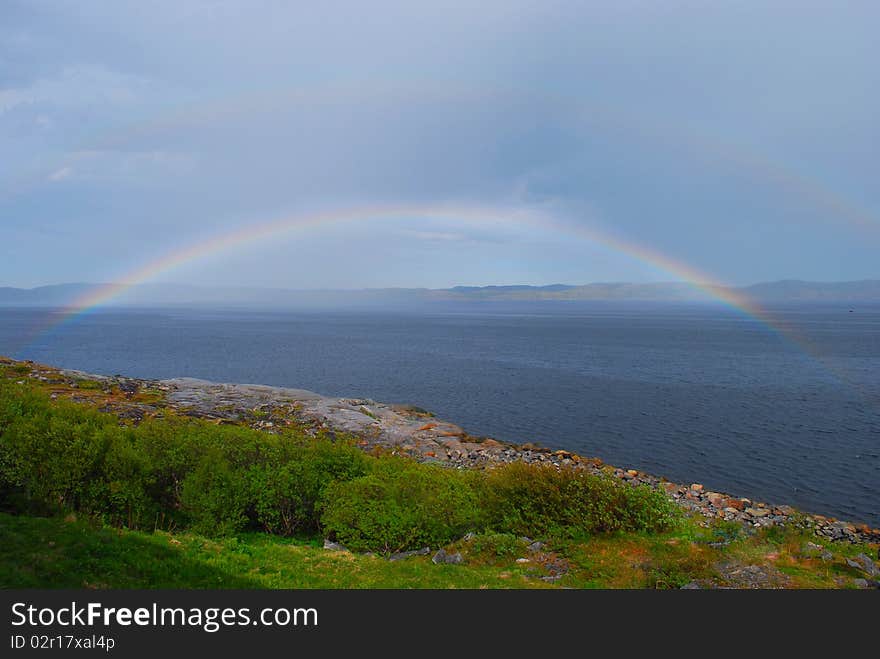 Double rainbow in the sea