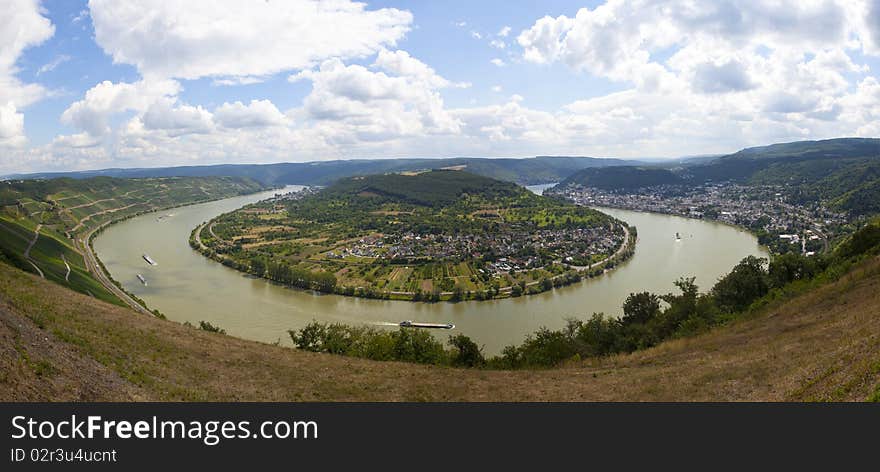 A panormic view over the rhine