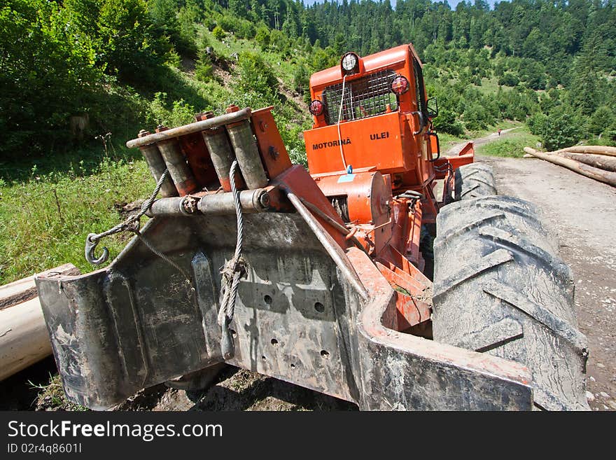 The Jointed Lumber Tractor - TAF