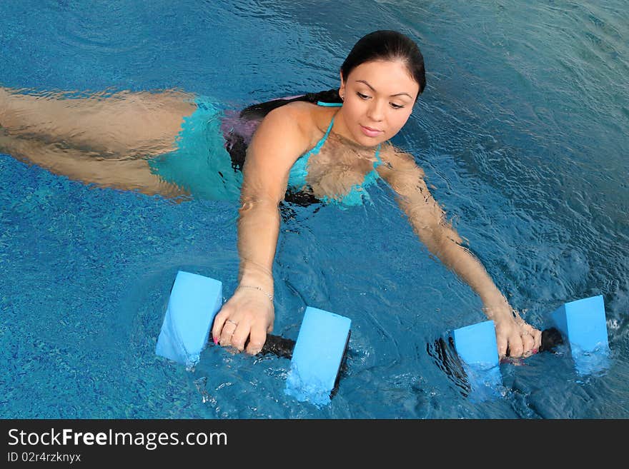 Employment with pregnant women in small pool