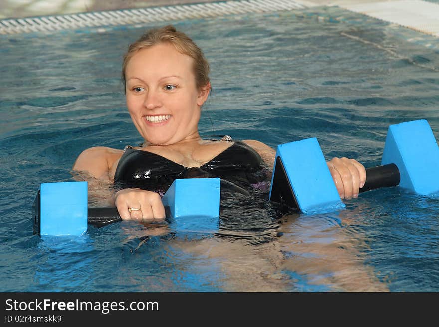 Employment with pregnant women in small pool