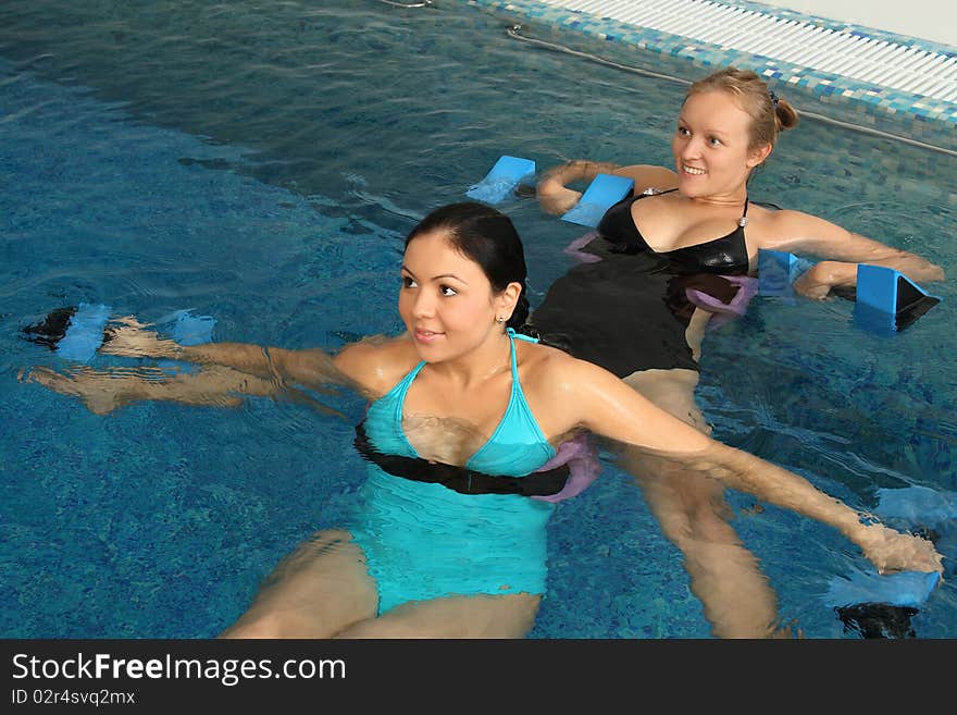 Employment with pregnant women in small pool