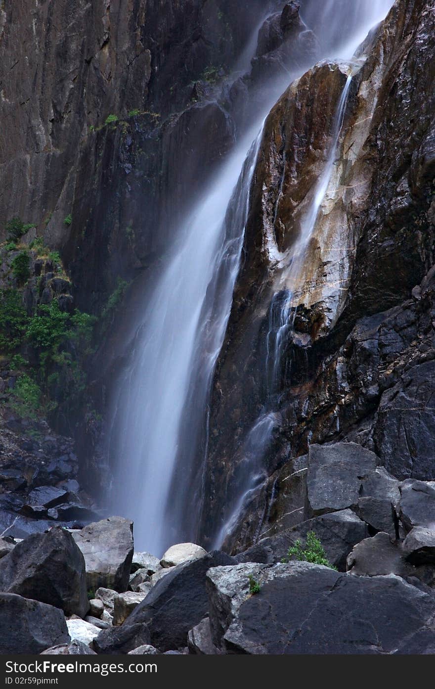 Lower Yosemite Falls in Yosemite national park -