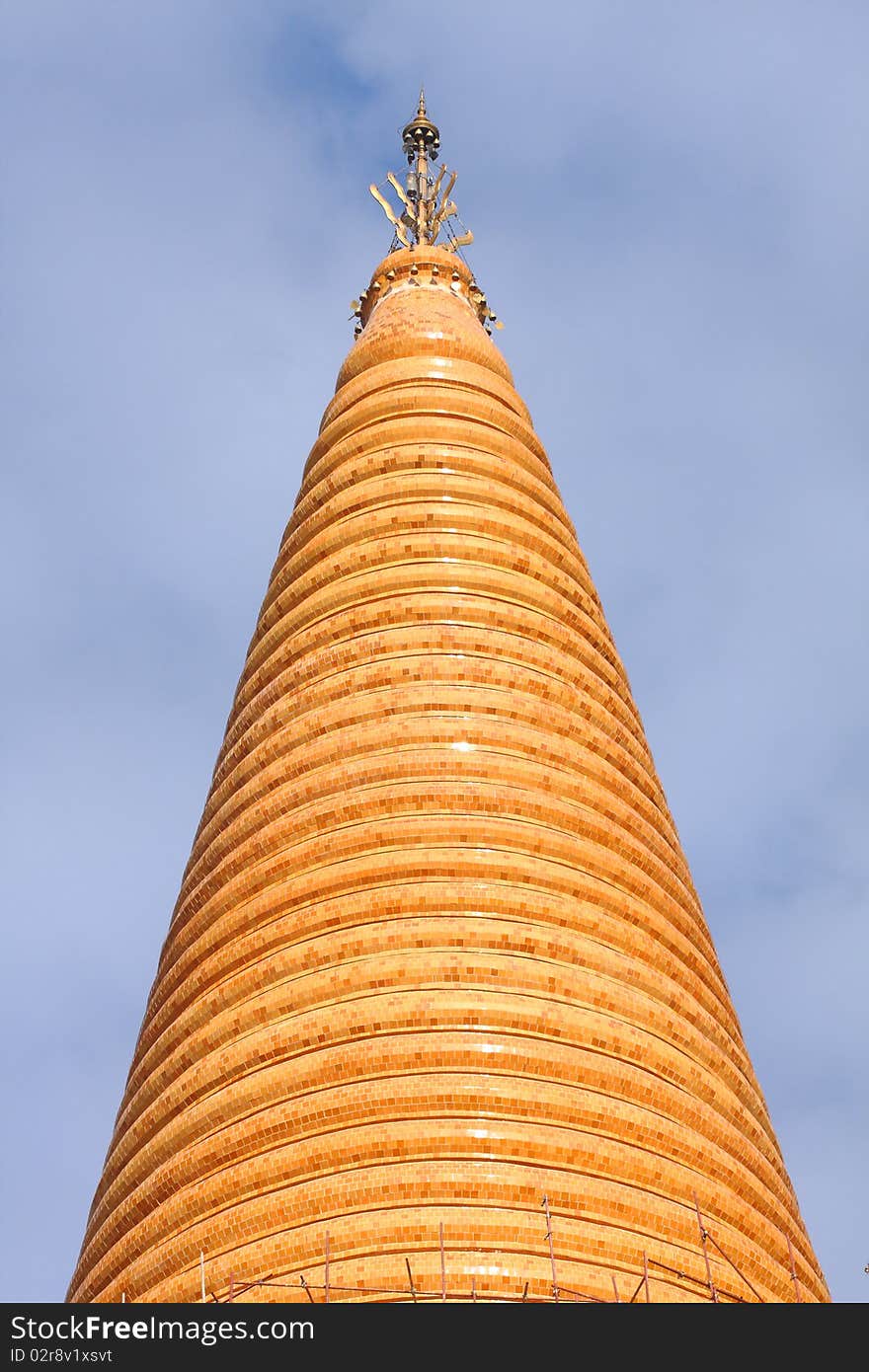 Big golden pagoda. Wat Pra Pathom Chedi, Thailand.